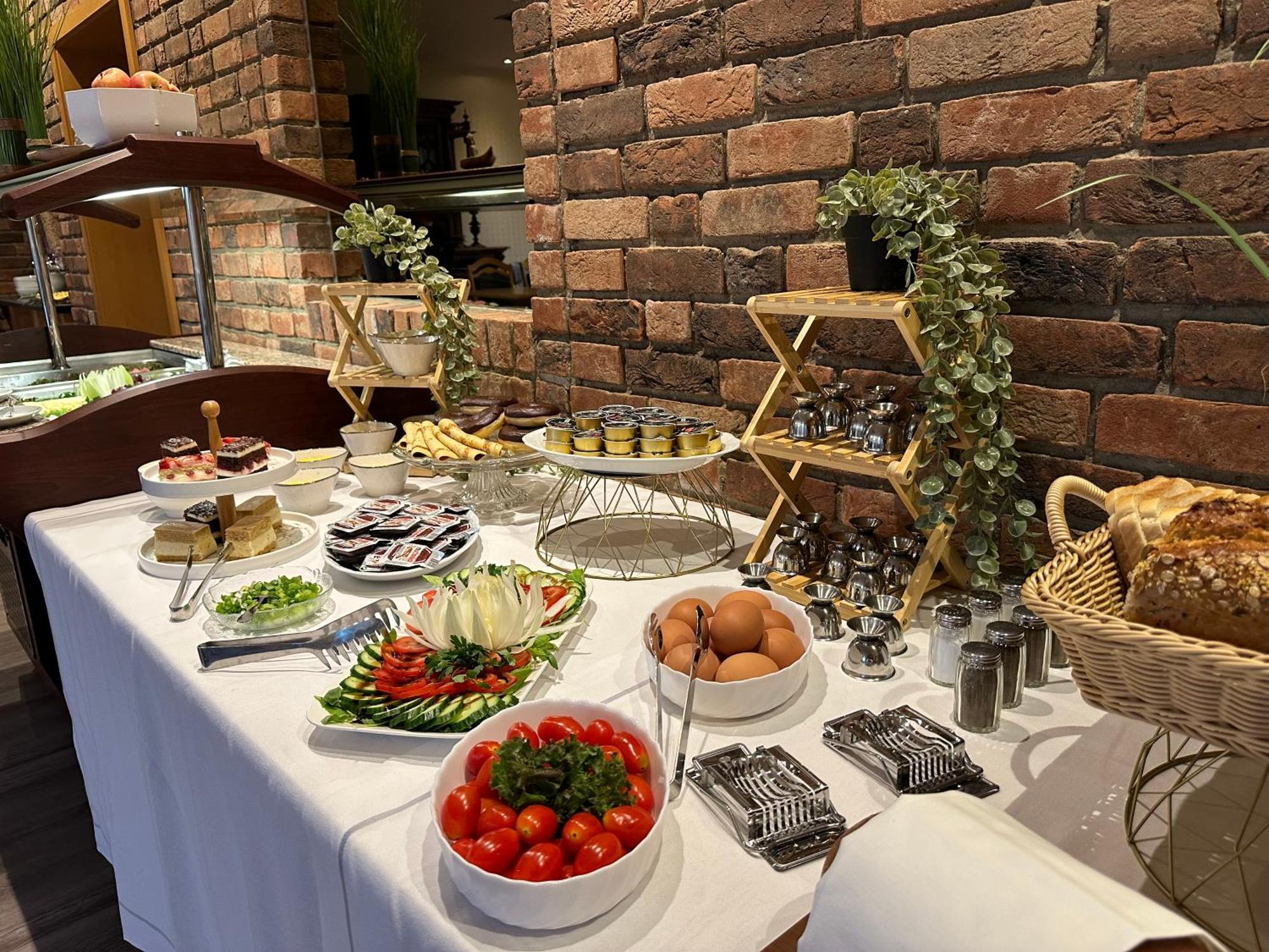 Hotel Restaurant Narasinga 瓦森贝格 外观 照片